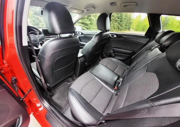 Kia Ceed cena 50900 przebieg: 60950, rok produkcji 2020 z Łomianki małe 121